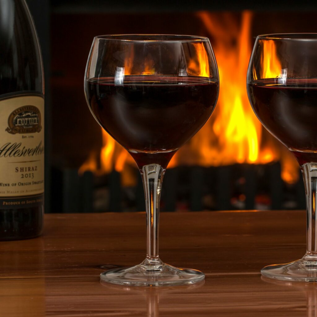 red-wine-2443699